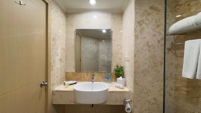 Lorin Syariah Solo Hotel - Oda