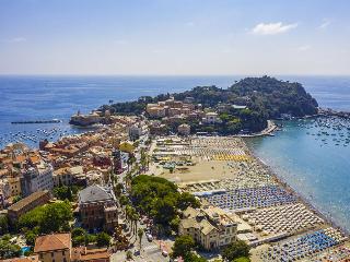 Miramare Suites