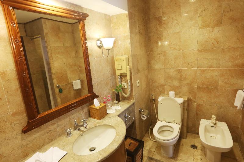 Lorin Solo Hotel - Oda