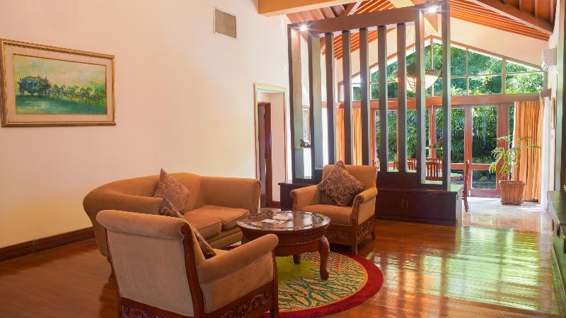 Lorin Solo Hotel - Oda
