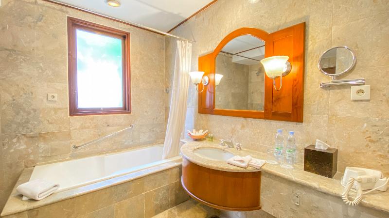 Lorin Solo Hotel - Oda
