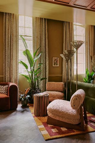 Ember Locke, Kensington fotoÄŸrafÄ±