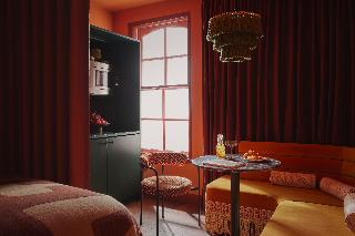 Ember Locke, Kensington fotoÄŸrafÄ±
