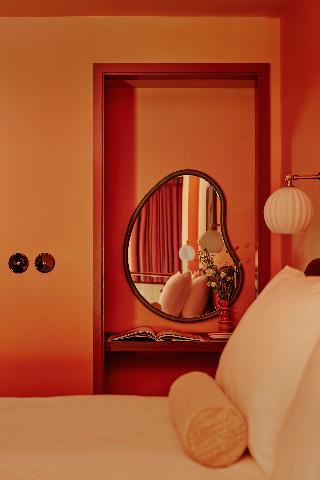 Ember Locke, Kensington fotoÄŸrafÄ±