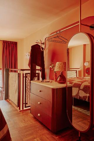 Ember Locke, Kensington fotoÄŸrafÄ±