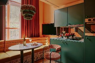 Ember Locke, Kensington fotoÄŸrafÄ±