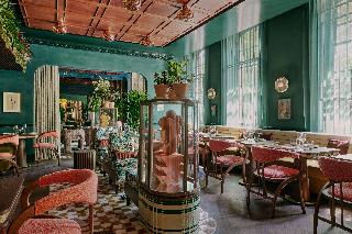 Ember Locke, Kensington fotoÄŸrafÄ±