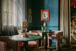 Ember Locke, Kensington fotoÄŸrafÄ±