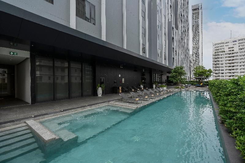 Staybridge Suites Bangkok Sukhumvit - Havuz