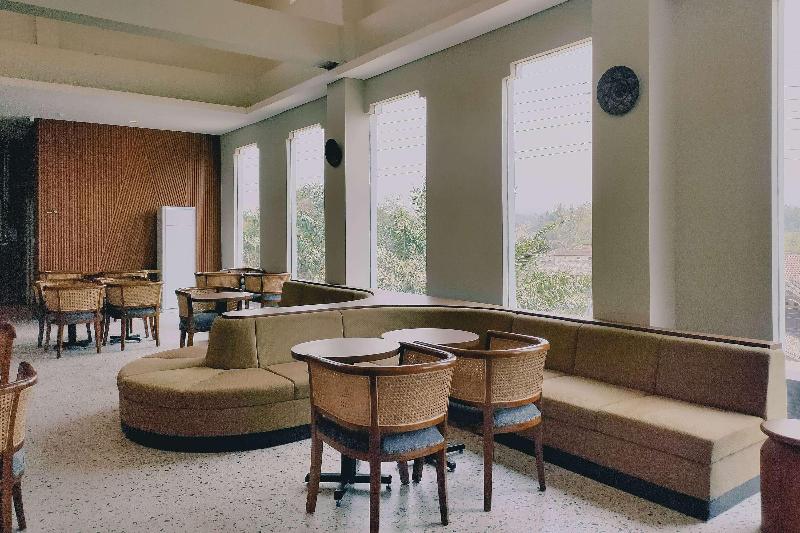 Ramada By Wyndham Yogyakarta - Restoran