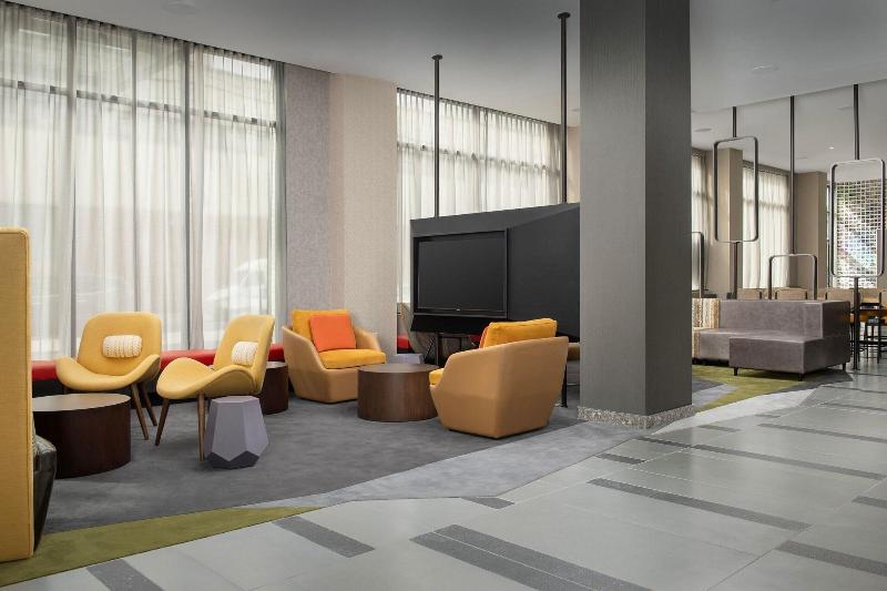 Residence Inn by Marriott New York Queens - Lobi