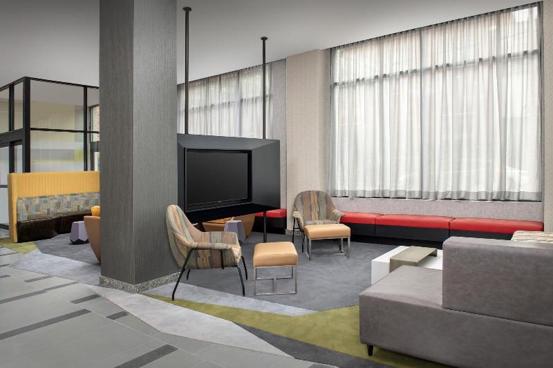 Residence Inn by Marriott New York Queens - Lobi