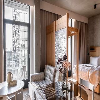 Locke at East Side Gallery, Friedrichshain fotoÄŸrafÄ±
