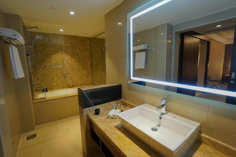 The Grand Lux Hotel - Oda