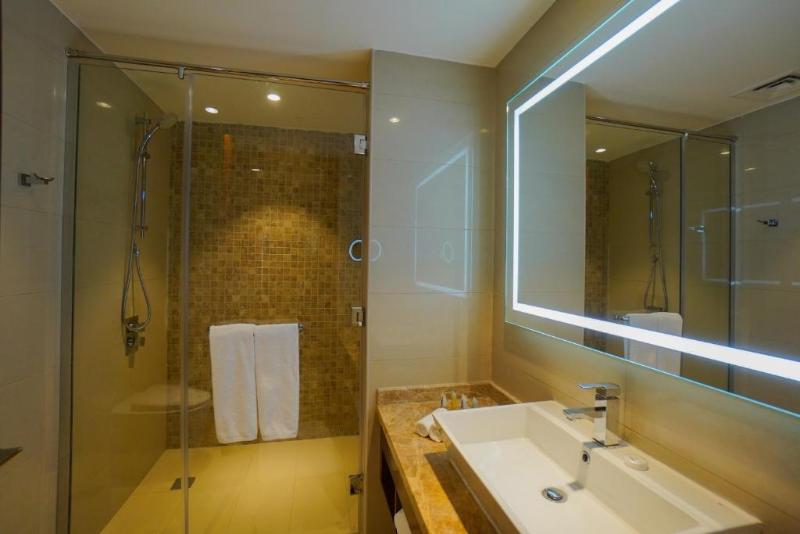 The Grand Lux Hotel - Oda