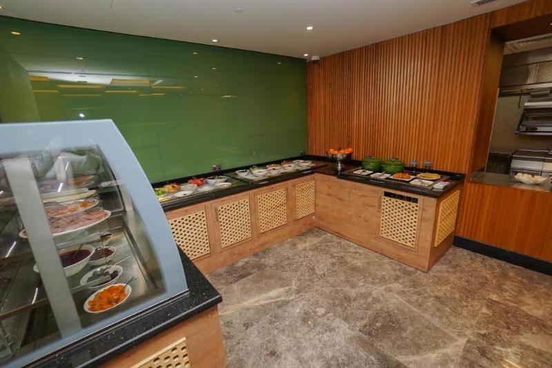 The Grand Lux Hotel - Restoran
