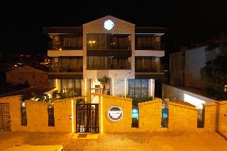 Ayayorgi̇ Homes & Hotels