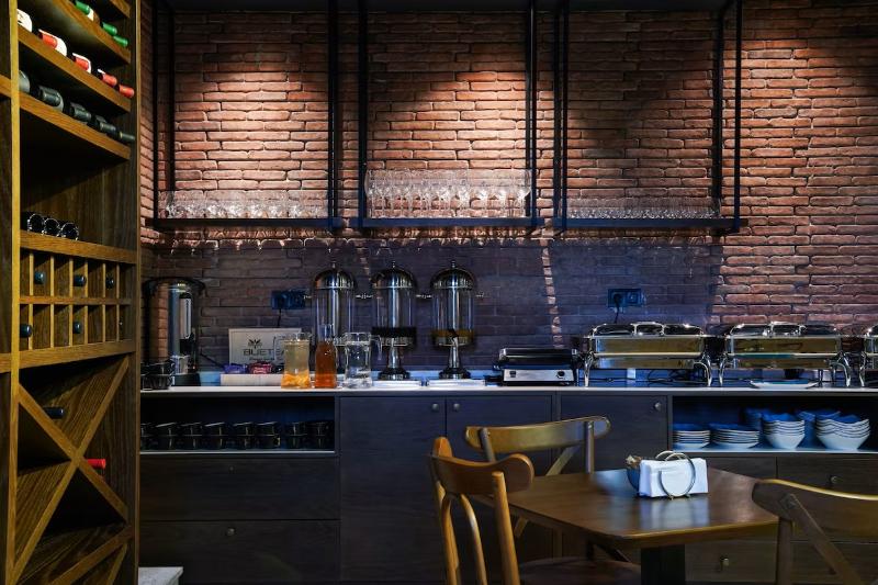 Epigraph Town Hotel - Bar
