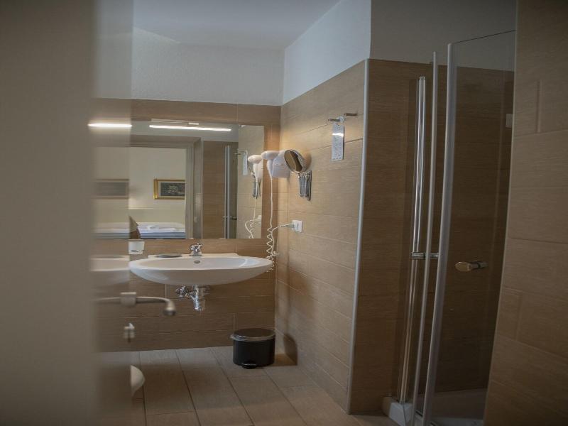 Hotel H22 - Oda