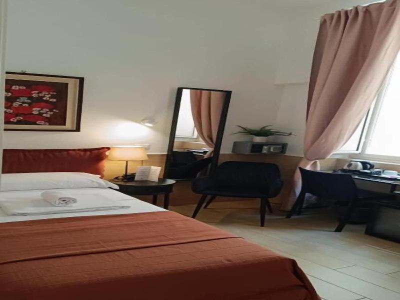 Hotel H22 - Oda
