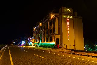 Macartasi Hotel