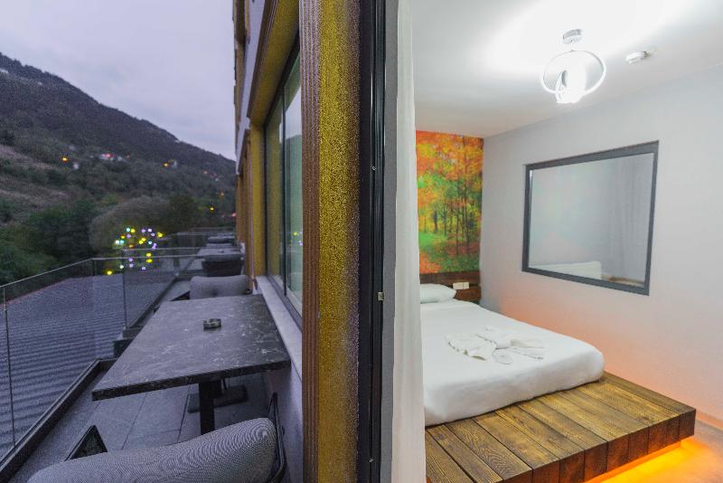 Macartasi Hotel - Oda
