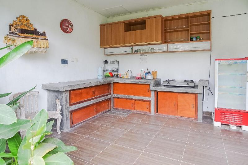 Karan Homestay Canggu By Zuzu - Oda
