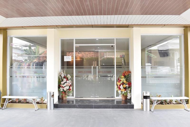 Homestay 82 Syariah Palembang By Zuzu - Genel