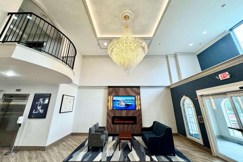 Comfort Suites East Brunswick - South River - Lobi