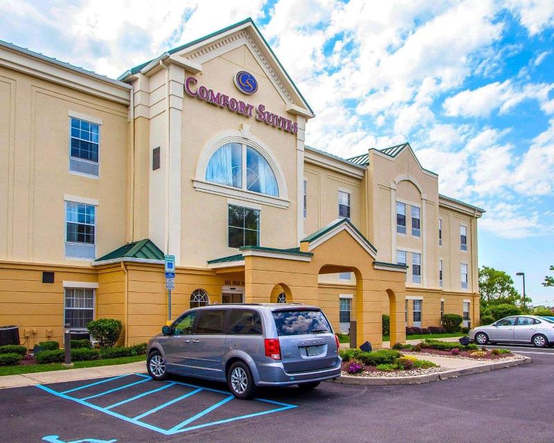 Comfort Suites East Brunswick - South River - Genel