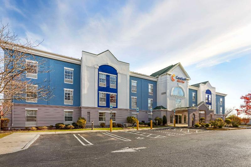 Comfort Suites East Brunswick - South River - Genel