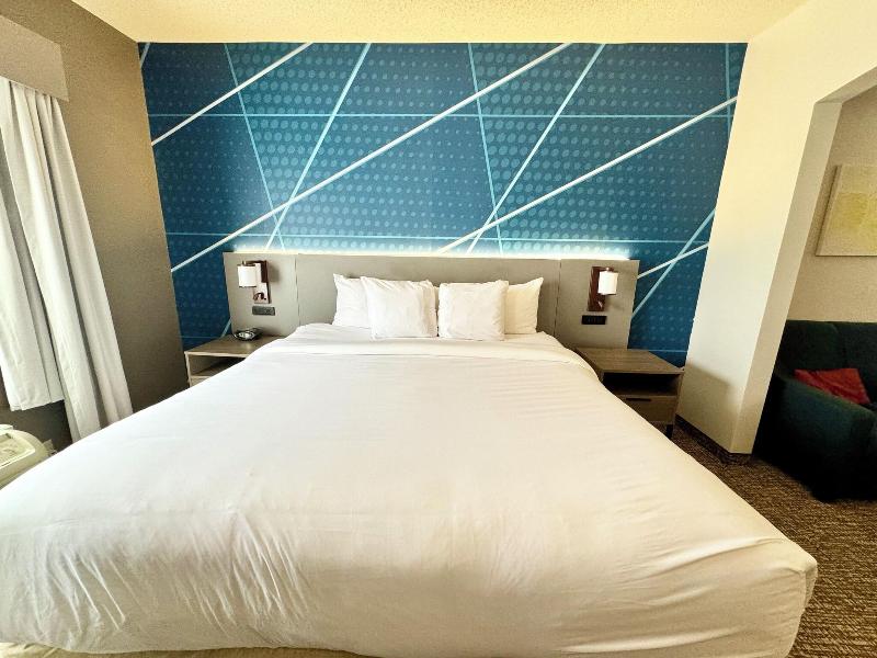 Comfort Suites East Brunswick - South River - Oda