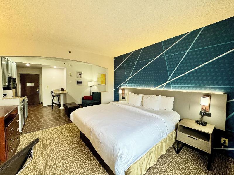 Comfort Suites East Brunswick - South River - Oda