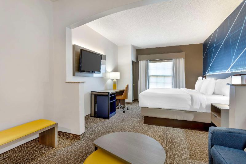 Comfort Suites East Brunswick - South River - Oda