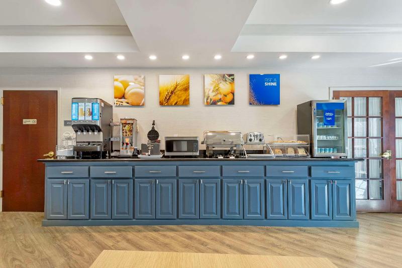 Comfort Suites East Brunswick - South River - Restoran