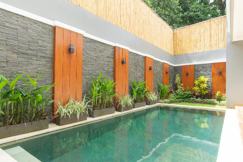 Kamboja Villa By Zuzu - Havuz