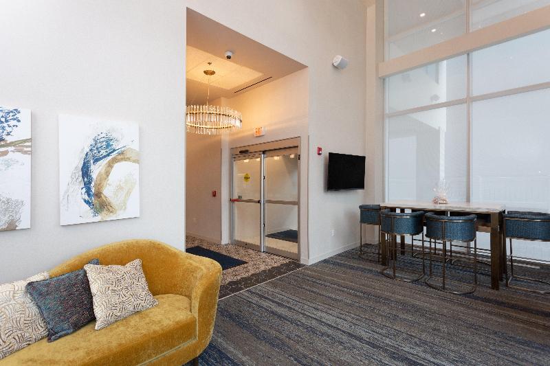 Holiday Inn Express New Rochelle - Genel