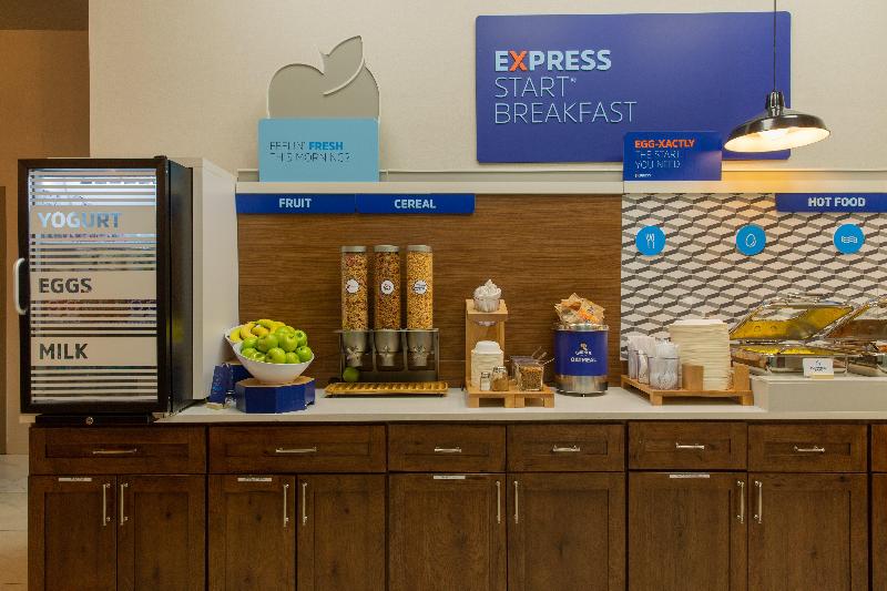 Holiday Inn Express New Rochelle - Restoran