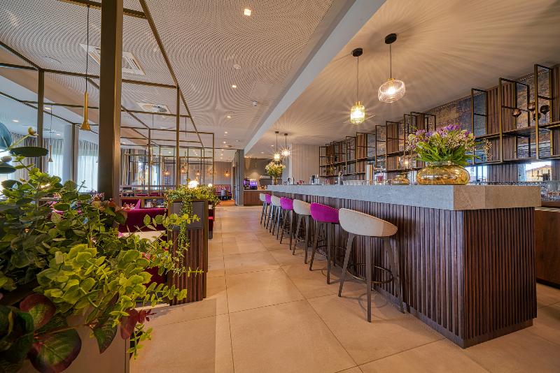 FourSide Hotel Ringsheim Trademark Collection - Bar