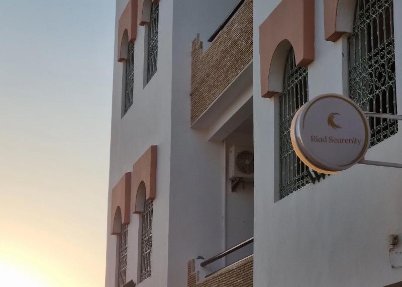 Riad Searenity - Genel