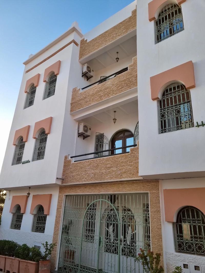 Riad Searenity - Genel