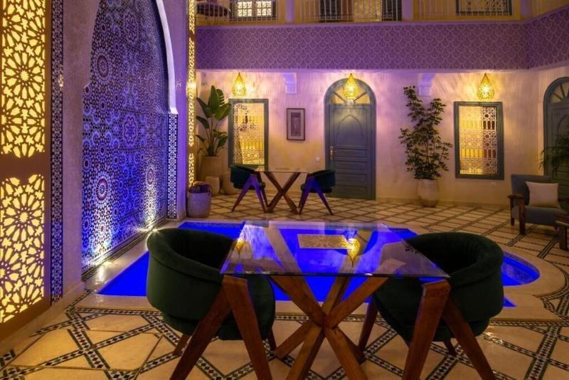 Riad Jalina - Aktivite