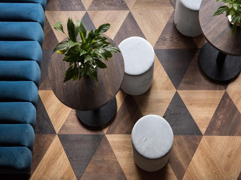 Hotel Emma Rotterdam - Lobi