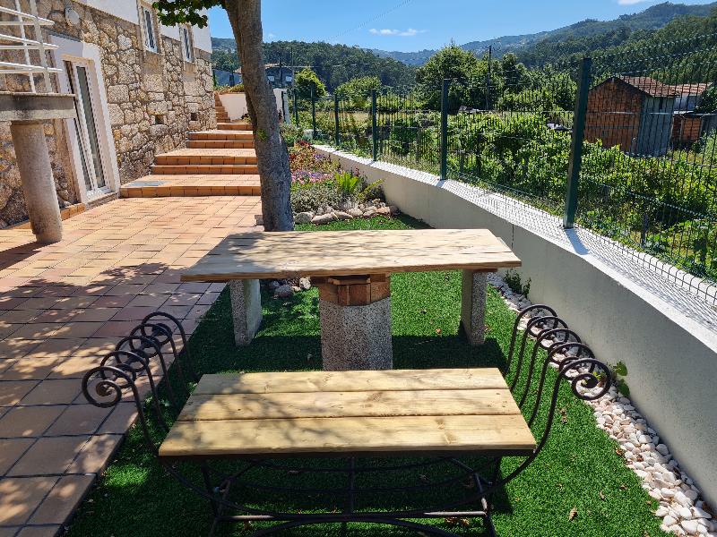 Coliving The VALLEY With Coworking Space Open 24-7 - Teras