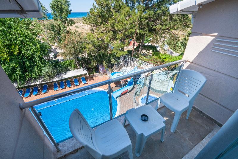 Aperion Beach  Hotel - Oda