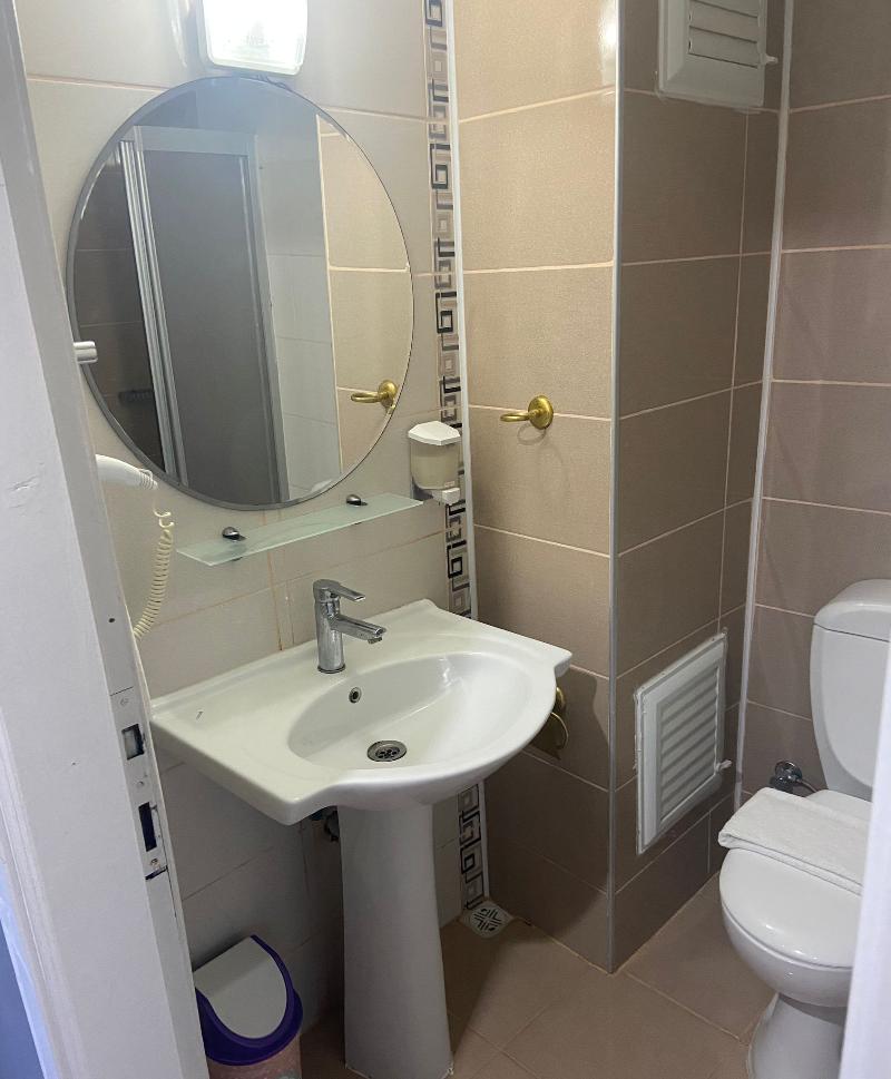 Aperion Beach  Hotel - Oda