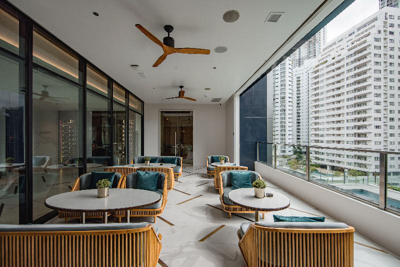 SILQ Hotel & Residence - Restoran