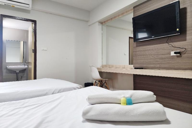 Station 203 Hotel - Oda
