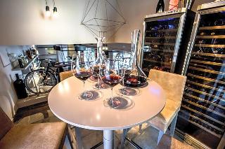 Uve Rooms Wine Bar fotoÄŸrafÄ±