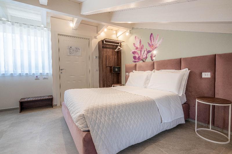 Profumi Di Primavera Luxury Guest House - Oda
